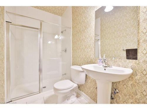 27-2165 Stavebank Road, Mississauga, ON - Indoor Photo Showing Bathroom
