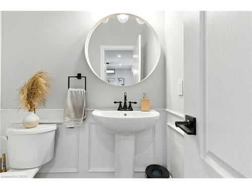 50 Fairgrounds Drive, Hamilton, ON - Indoor Photo Showing Bathroom