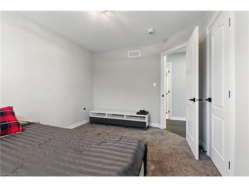 50 Fairgrounds Drive, Hamilton, ON - Indoor Photo Showing Other Room