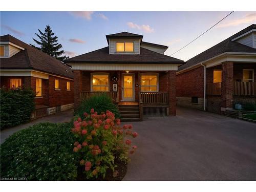 313 Graham Avenue S Hamilton, ON L8K 2M7