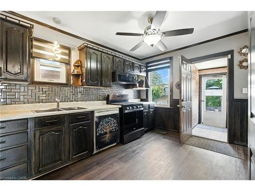 313 Graham Avenue S, Hamilton, ON - Indoor Photo Showing Kitchen With Double Sink