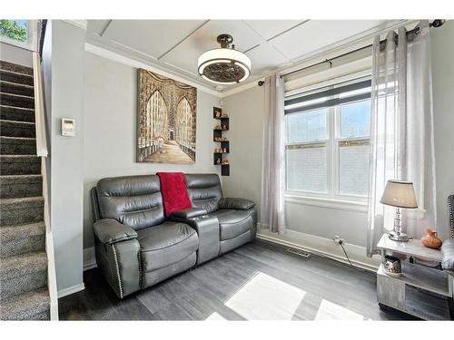 313 Graham Avenue S, Hamilton, ON - Indoor