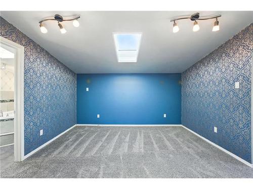 313 Graham Avenue S, Hamilton, ON - Indoor Photo Showing Other Room