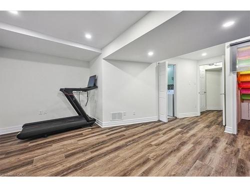 2-2920 Headon Forest Drive, Burlington, ON - Indoor Photo Showing Other Room