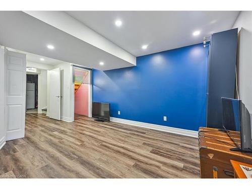 2-2920 Headon Forest Drive, Burlington, ON - Indoor Photo Showing Other Room