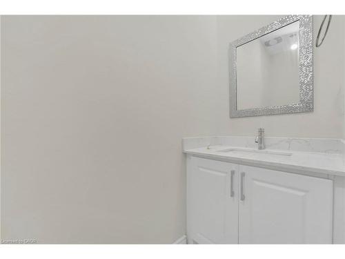 22 Wainwright Drive, Brampton, ON - Indoor Photo Showing Bathroom