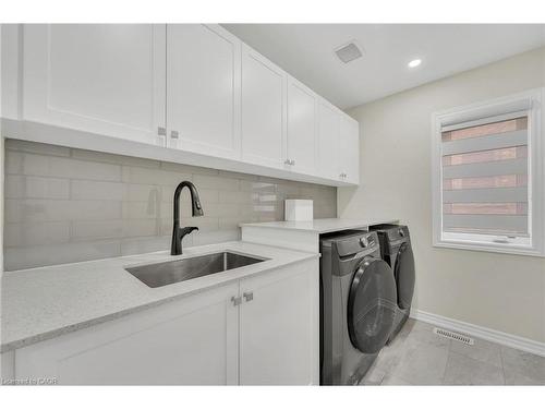 22 Wainwright Drive, Brampton, ON - Indoor Photo Showing Laundry Room