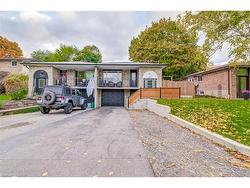 2-672 Castleguard Crescent  Burlington, ON L7N 2W6