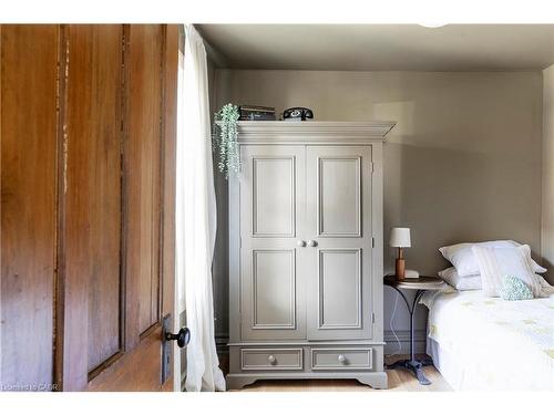 467 King William Street, Hamilton, ON - Indoor Photo Showing Bedroom