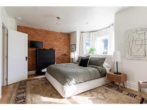 467 King William Street, Hamilton, ON - Indoor Photo Showing Bedroom