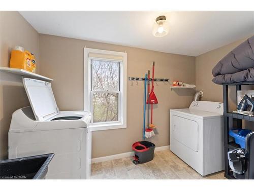 1019 Beach Boulevard, Hamilton, ON - Indoor Photo Showing Laundry Room