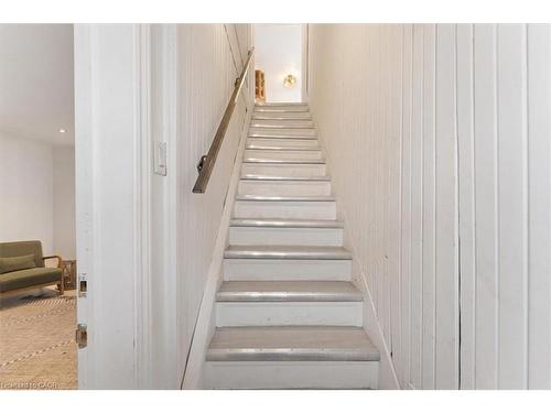 1019 Beach Boulevard, Hamilton, ON - Indoor Photo Showing Other Room