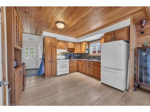 109 Mcnab Street E, Port Dover, ON - Indoor Photo Showing Kitchen