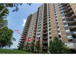 303-500 Green Road  Stoney Creek, ON L8E 3M6