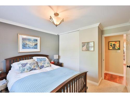 68 Tradewind Drive, Oakville, ON - Indoor Photo Showing Bedroom