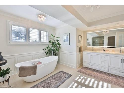 68 Tradewind Drive, Oakville, ON - Indoor Photo Showing Bathroom