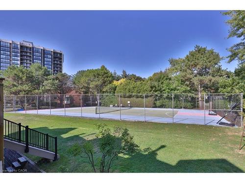 68 Tradewind Drive, Oakville, ON - Outdoor