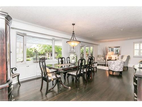 358 Green Acres Drive, Waterloo, ON - Indoor Photo Showing Dining Room