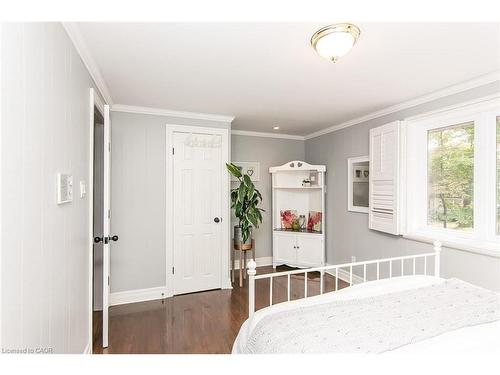 358 Green Acres Drive, Waterloo, ON - Indoor Photo Showing Bedroom