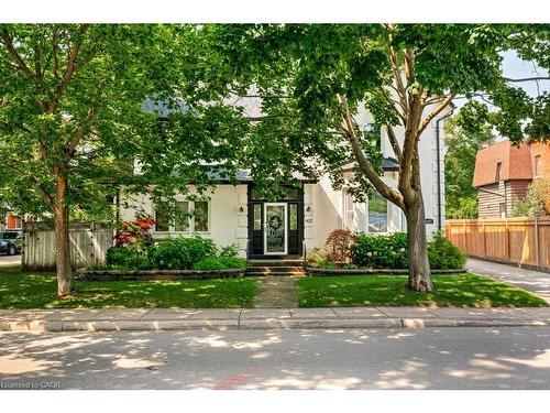 1427 Ontario Street, Burlington, ON 