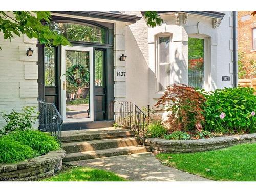 1427 Ontario Street, Burlington, ON 