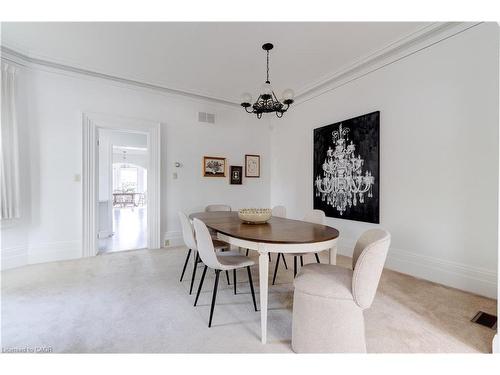 1427 Ontario Street, Burlington, ON 