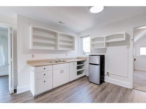 1427 Ontario Street, Burlington, ON 