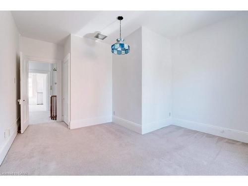 1427 Ontario Street, Burlington, ON 