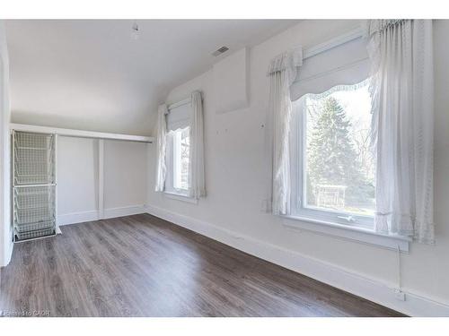 1427 Ontario Street, Burlington, ON 