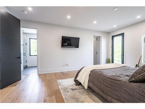 13311 Sixth Line Nassagaweya, Milton, ON - Indoor Photo Showing Bedroom