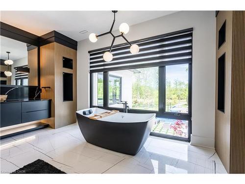 13311 Sixth Line Nassagaweya, Milton, ON - Indoor Photo Showing Other Room