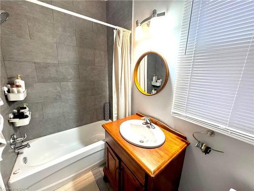 1-108 Birch Avenue, Hamilton, ON - Indoor Photo Showing Bathroom