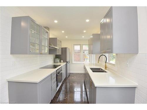 45 Dunkirk Drive, Hamilton, ON - Indoor Photo Showing Kitchen With Double Sink With Upgraded Kitchen