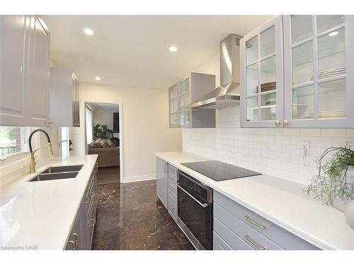 45 Dunkirk Drive, Hamilton, ON - Indoor Photo Showing Kitchen With Double Sink With Upgraded Kitchen