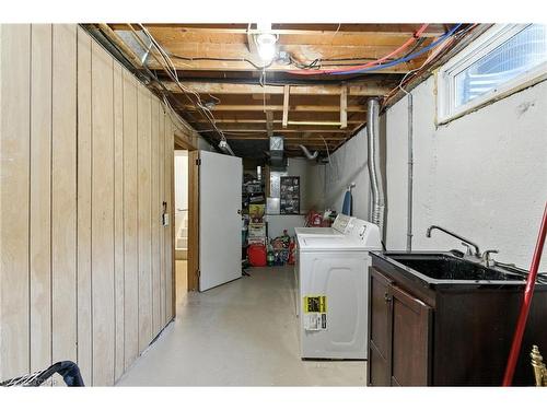 374 Magnolia Drive, Hamilton, ON - Indoor Photo Showing Laundry Room