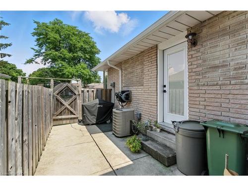 374 Magnolia Drive, Hamilton, ON - Outdoor With Deck Patio Veranda With Exterior