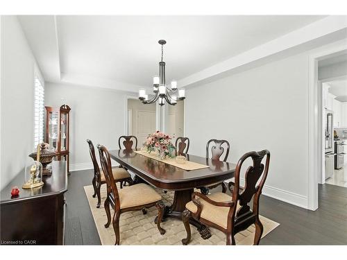 15 Robarts Drive, Ancaster, ON - Indoor Photo Showing Dining Room