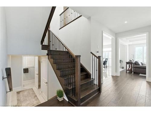 15 Robarts Drive, Ancaster, ON - Indoor Photo Showing Other Room