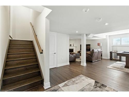 15 Robarts Drive, Ancaster, ON - Indoor