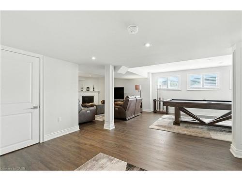 15 Robarts Drive, Ancaster, ON - Indoor