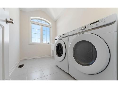 30 Rowley Street, Brantford, ON - Indoor Photo Showing Laundry Room