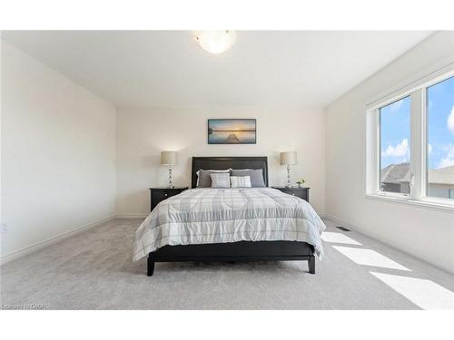 30 Rowley Street, Brantford, ON - Indoor Photo Showing Bedroom