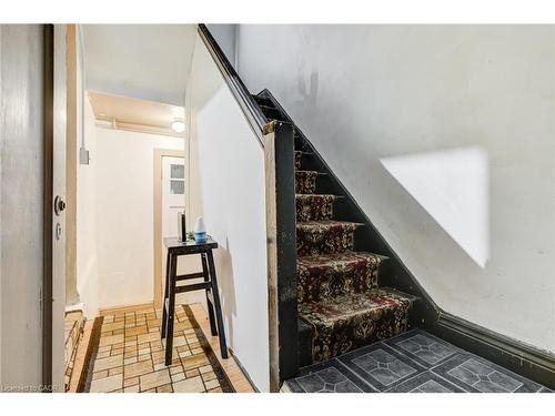 99 Blake Street, Hamilton, ON - Indoor Photo Showing Other Room