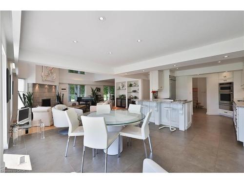 1270 1 Side Road, Burlington, ON - Indoor Photo Showing Dining Room
