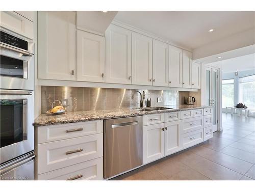 1270 1 Side Road, Burlington, ON - Indoor Photo Showing Kitchen With Upgraded Kitchen