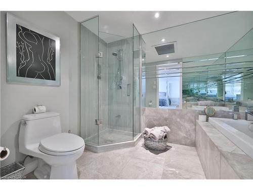 1270 1 Side Road, Burlington, ON - Indoor Photo Showing Bathroom