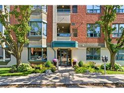 306-5 Ogilvie Street  Dundas, ON L9H 2S1