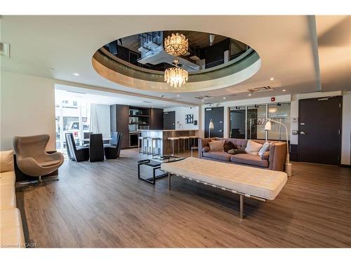 512-10 Concord Place, Grimsby, ON - Indoor