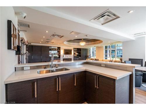 512-10 Concord Place, Grimsby, ON - Indoor Photo Showing Kitchen With Double Sink