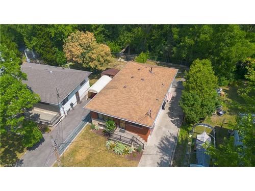 323 Hixon Road, Hamilton, ON - Outdoor